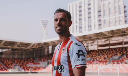 Брентфорд, Аякс