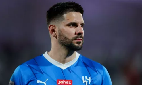 Аль-Хиляль, Ньюкасл