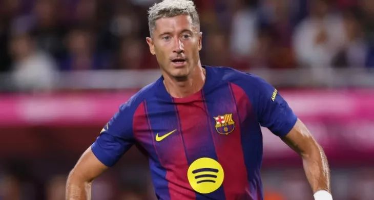 Барселона, Роберт Левандовски