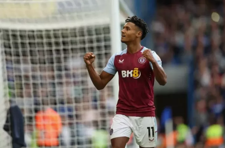 Манчестер Юнайтед, Астон Вилла