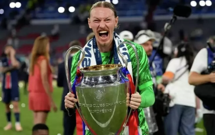 ПСЖ, Люка Шевалье