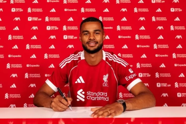 Ливерпуль, Коди Гакпо