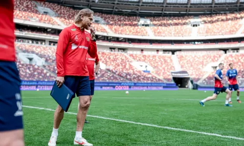 Валерий Карпин, Сборная Катара