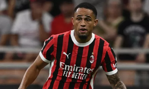 Милан, Лидс