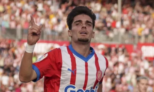 Жирона, Наполи