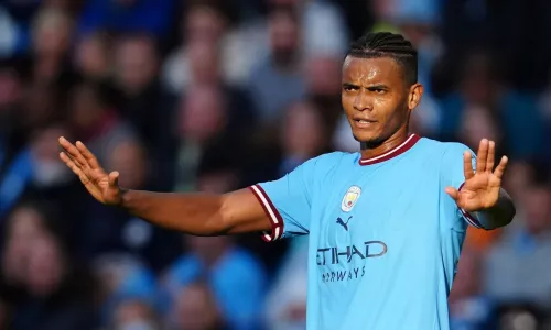 Манчестер Сити, Мануэль Аканджи