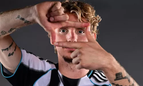 Ньюкасл, Штутгарт