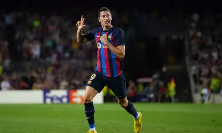 Барселона, Роберт Левандовски