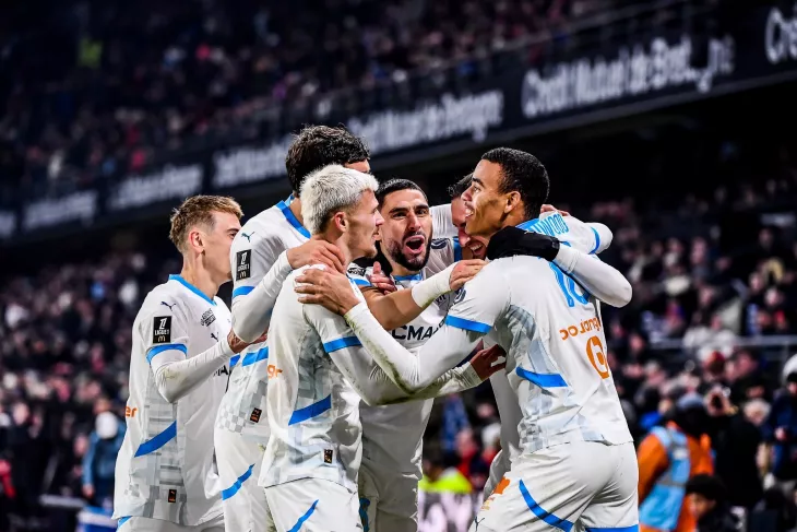 «Марсель» – «Лорьян»: Роберто Де Дзерби пытается привести коллектив в порядок после скандала в клубе.