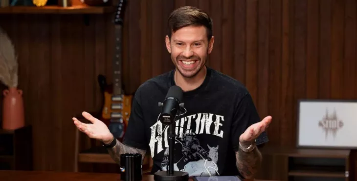 Фёдор Смолов, Ари