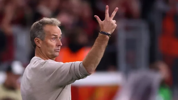 Байер, Айнтрахт