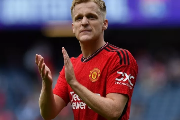 Жирона, Манчестер Юнайтед