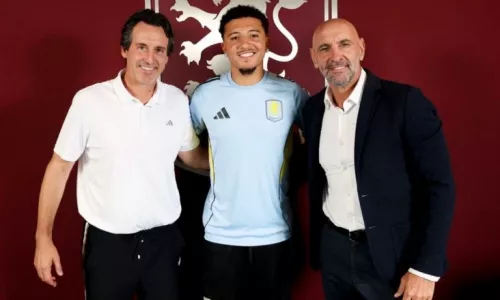 Манчестер Юнайтед, Астон Вилла