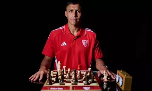 Алексис Санчес, Севилья