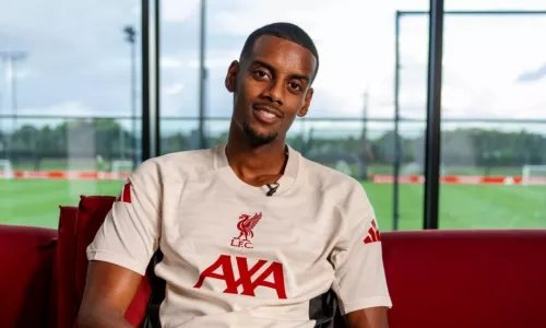 Ливерпуль, Ньюкасл