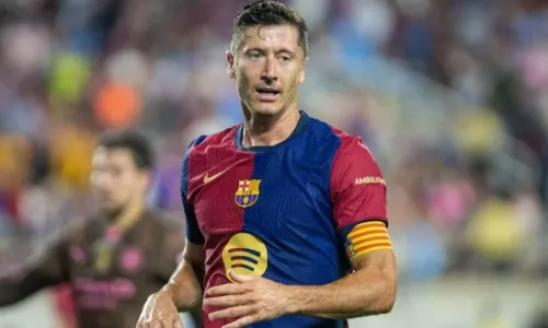 Барселона, Роберт Левандовски