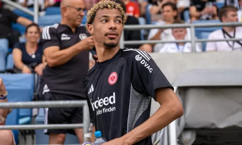 Ливерпуль, Александер Исак