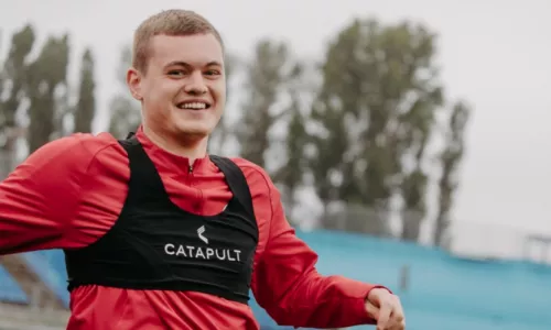 ФК Акрон, Илья Агапов