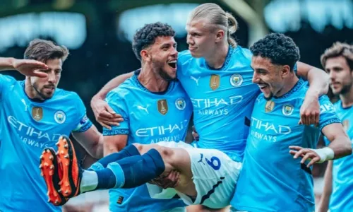 Манчестер Юнайтед, Манчестер Сити