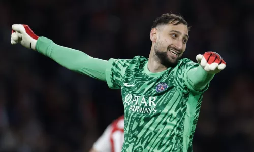 Джанлуиджи Доннарумма, Манчестер Сити