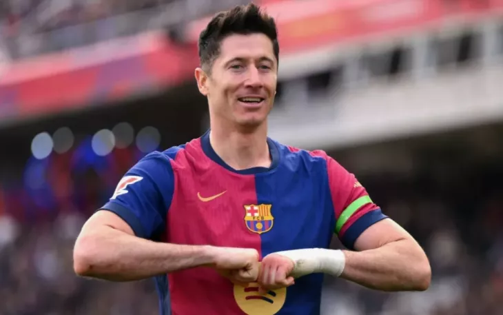 Барселона, Роберт Левандовски