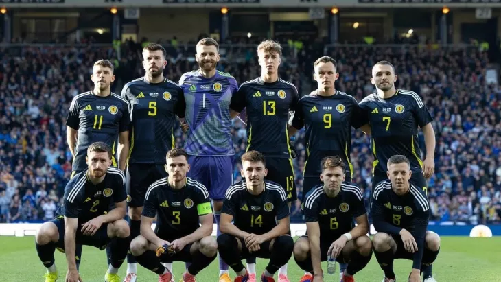 Шотландия – Греция: две путевки на трех претендентов