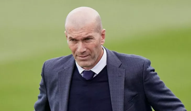 Барселона, Зинедин Зидан