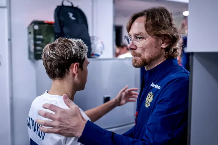 Валерий Карпин