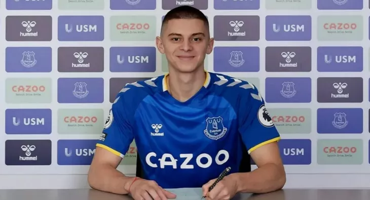 Эвертон, Виталий Миколенко