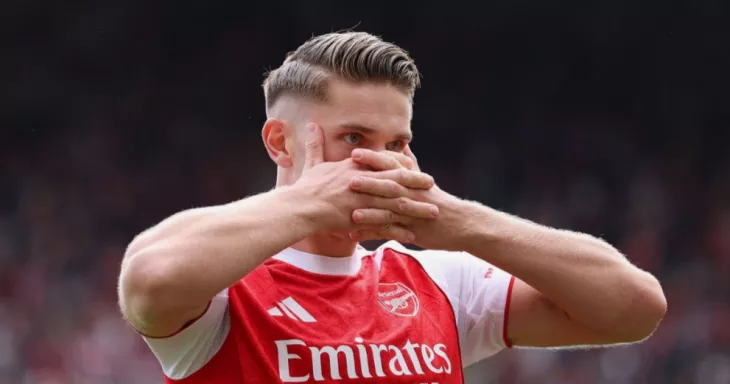 Арсенал, Атлетико