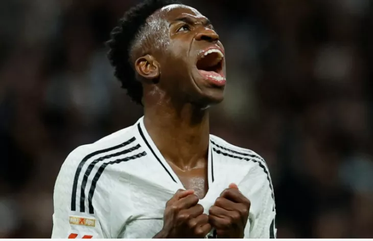 Винисиус Жуниор, Хаби Алонсо