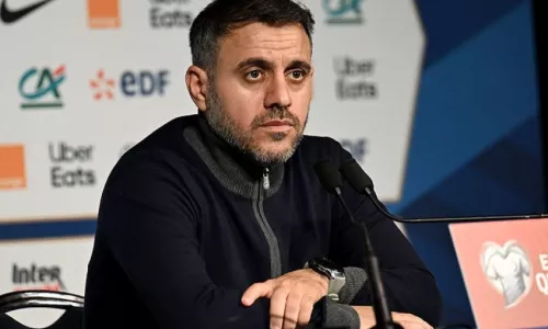 Сборная Азербайджана, Сборная Франции