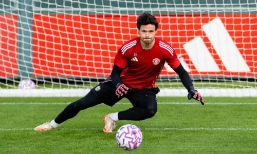 Манчестер Юнайтед, Сенне Ламменс