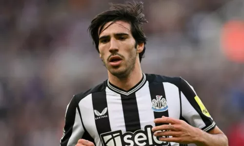 Ювентус, Ньюкасл