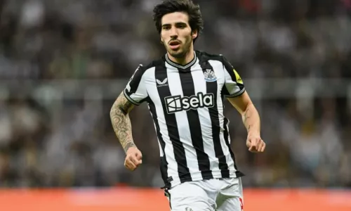 Ювентус, Ньюкасл