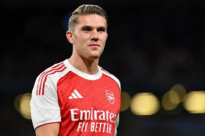 Арсенал, Виктор Дьекереш