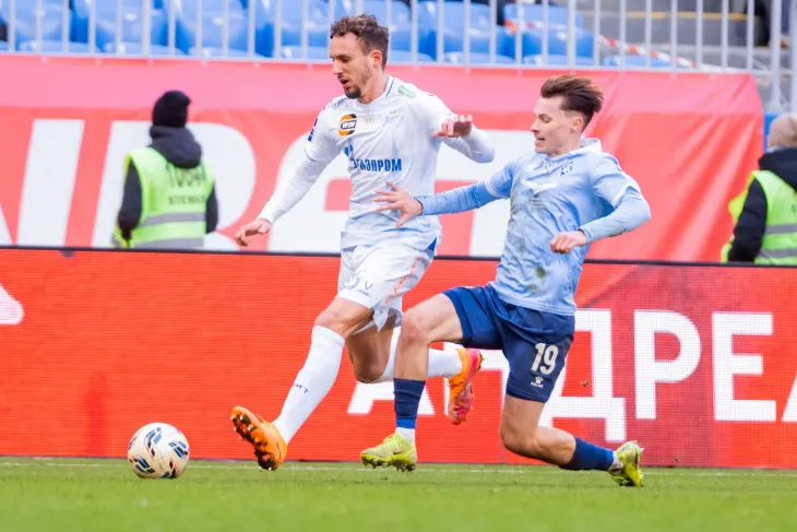 ФК Зенит, ФК Крылья Советов