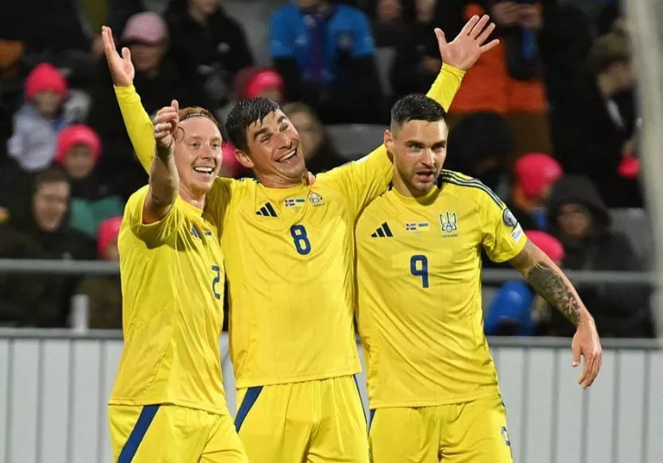 Сборная Украины, Сборная Исландии