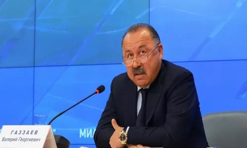 Валерий Карпин, Валерий Газзаев