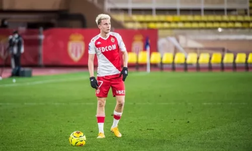 Александр Головин