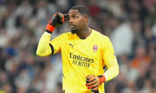 Милан, Ювентус