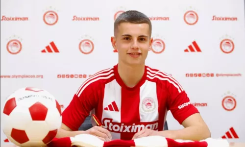 Олимпиакос, Наполи