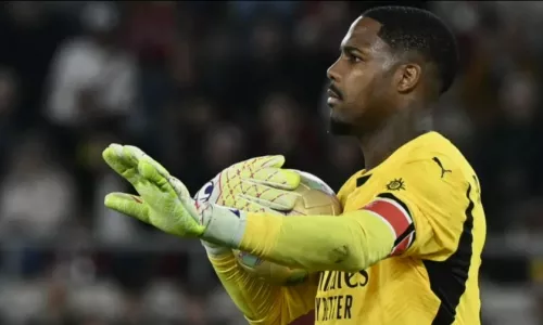 Милан, Ювентус