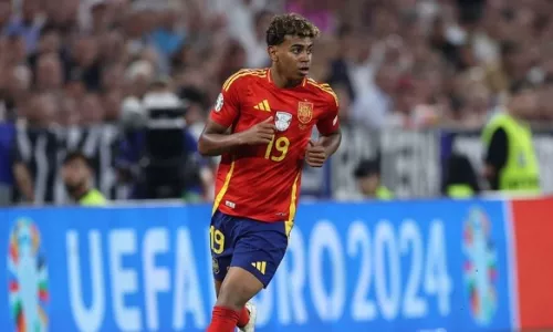 Барселона, Ламин Ямаль