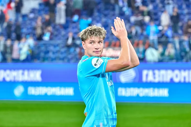 ФК Зенит, ФК Акрон