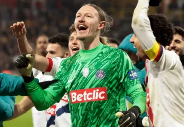 ПСЖ, Матвей Сафонов