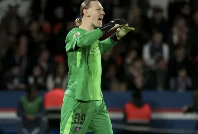 ПСЖ, Матвей Сафонов