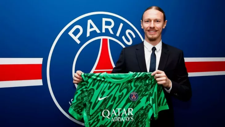 ПСЖ, Матвей Сафонов