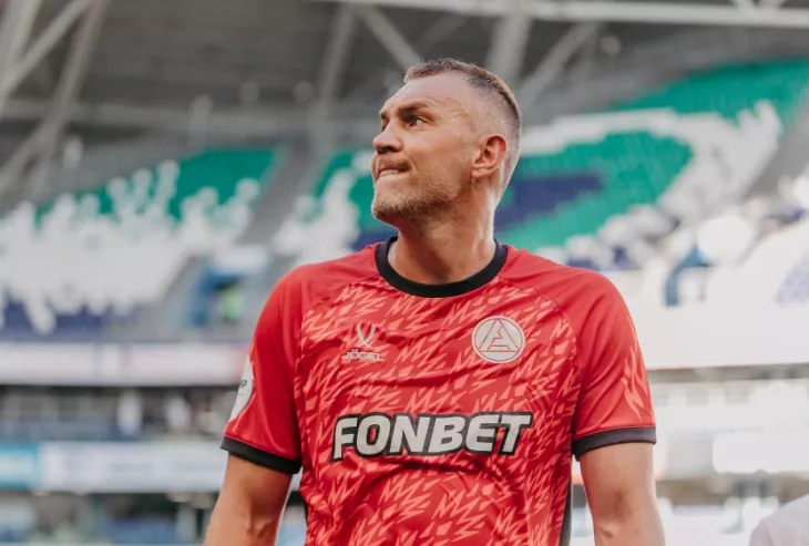 ФК Акрон, Артём Дзюба
