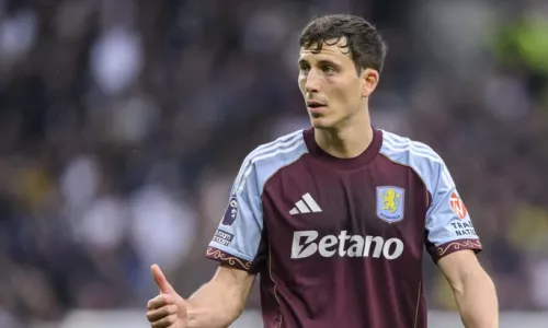 Пау Торрес, Астон Вилла